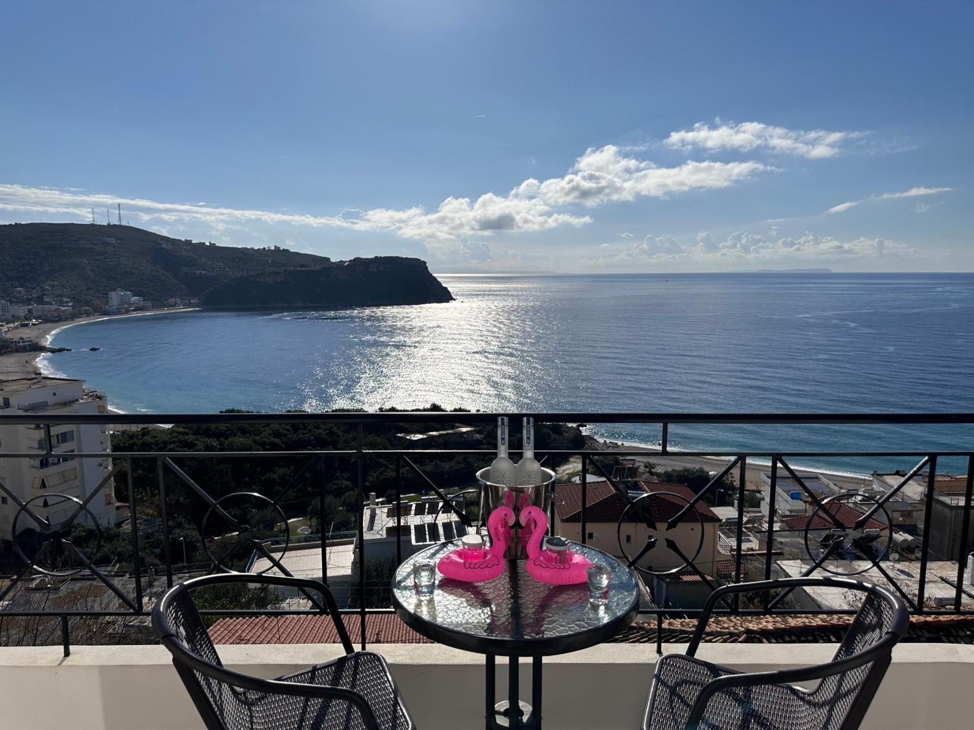 Roumers Himara Экстерьер фото
