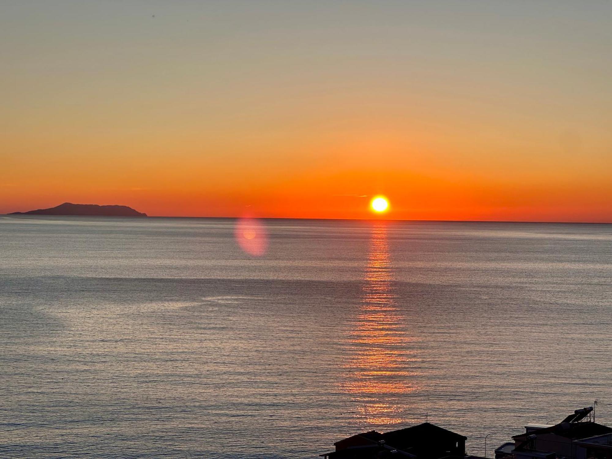 Roumers Himara Экстерьер фото